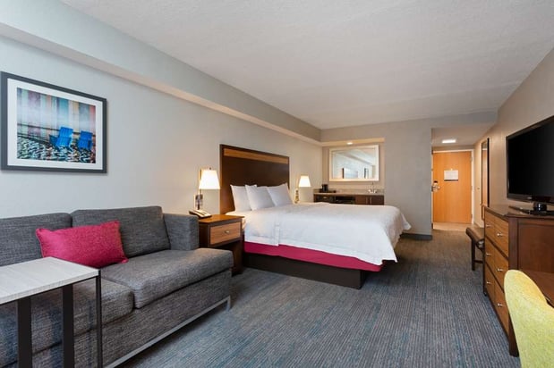Images Hampton Inn & Suites Fort Myers Beach/Sanibel Gateway