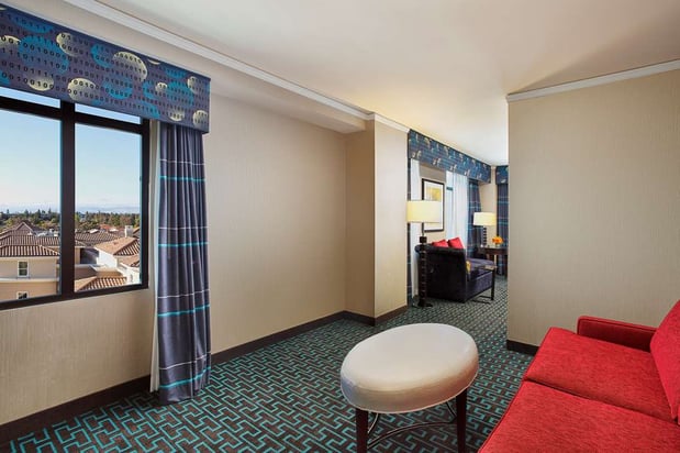 Images Juniper Hotel Cupertino, Curio Collection by Hilton