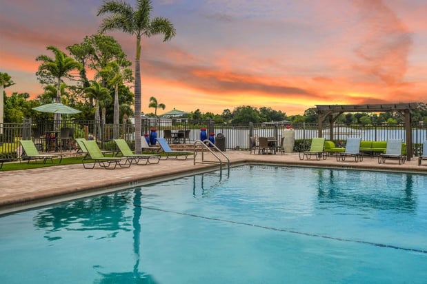Images Liv at Winter Park Apartment Homes