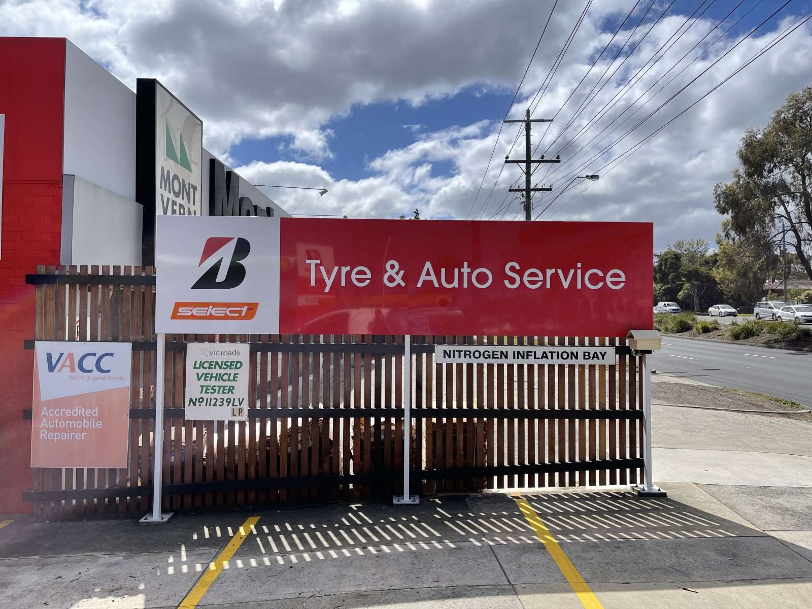Images Bridgestone Select Tyre & Auto Vermont