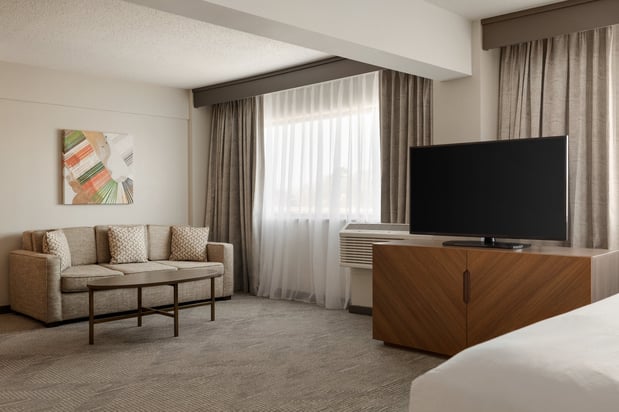 Images Holiday Inn Virginia Beach - Norfolk by IHG
