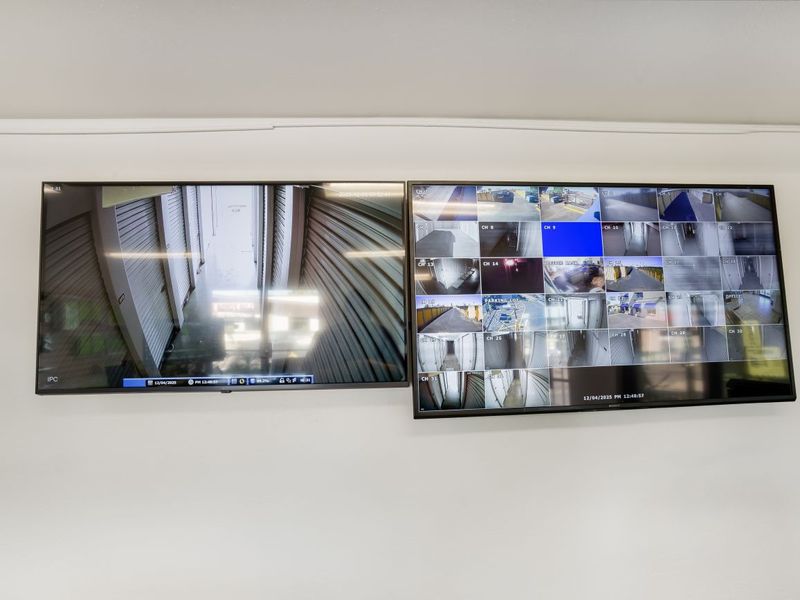 Extra Space Storage Image