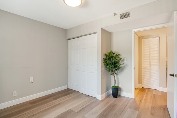 Images Aventine at Lantana Senior Apartments