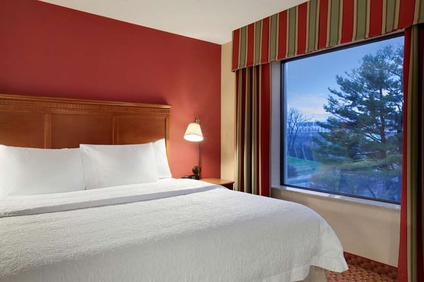 Images Hampton Inn & Suites Hartford/East Hartford
