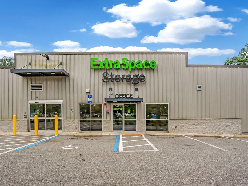 Beauty Image - Extra Space Storage at 3411 Apalachee Pkwy, Tallahassee, FL 32311