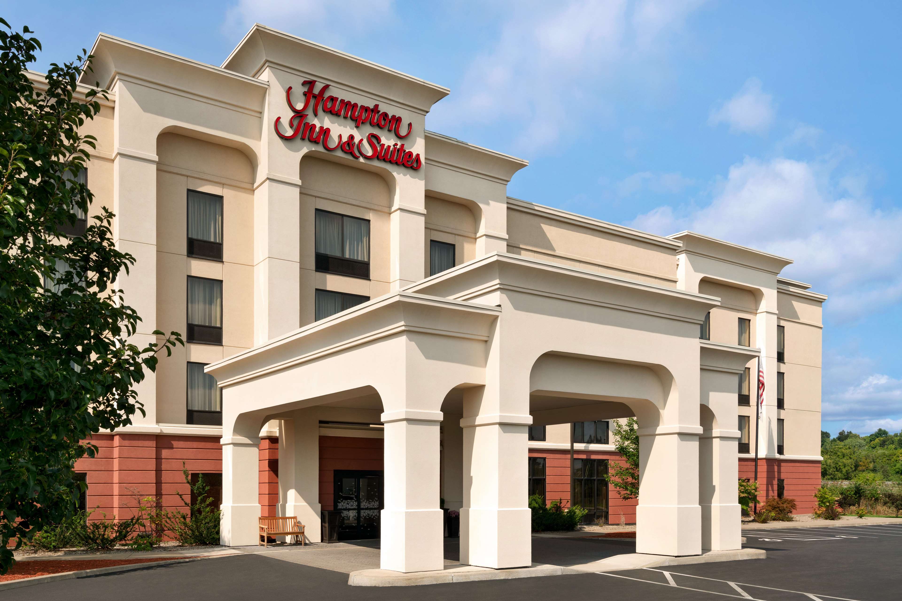 Hampton Inn & Suites Syracuse Dewitt