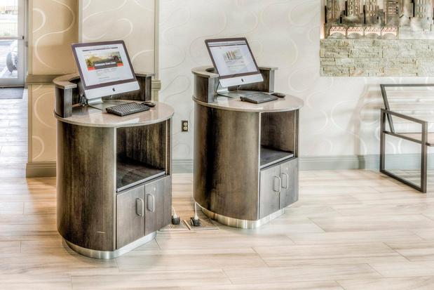 Images Staybridge Suites Columbus OSU-Medical Center by IHG