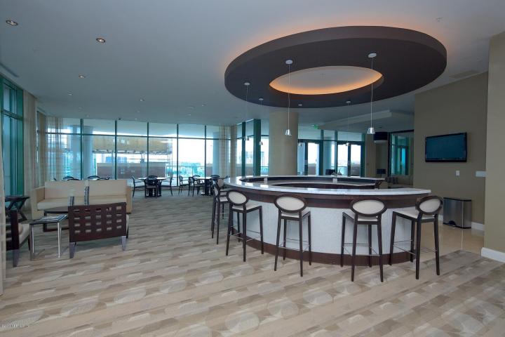 Images William Vasana - Keller Williams