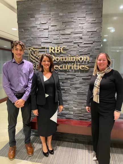 liz joe and suz rezied .jpg