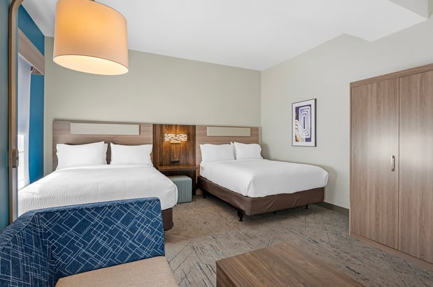 Images Holiday Inn Express & Suites Indianapolis - East by IHG