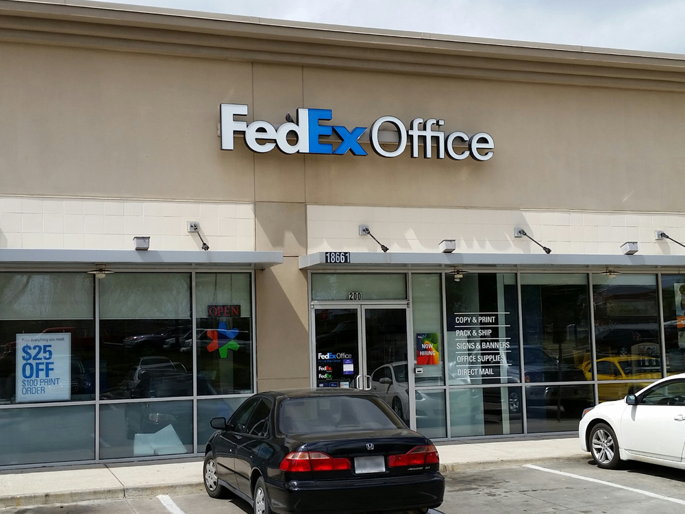 FedEx Office Print & Ship Center Photo