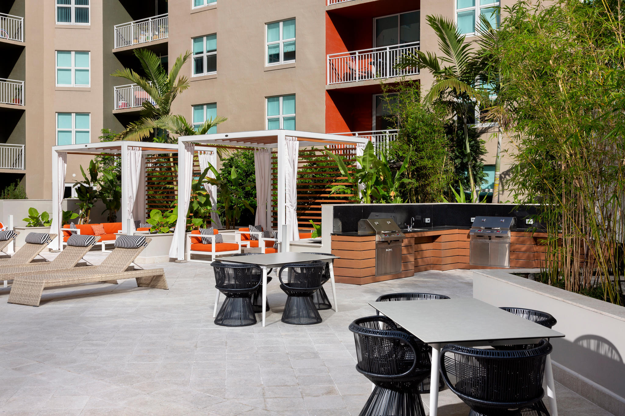 Camden Las Olas Apartments Photo