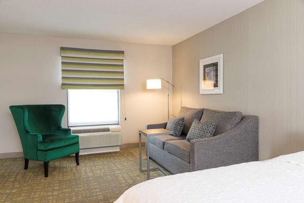 Images Hampton Inn & Suites East Lansing/Okemos