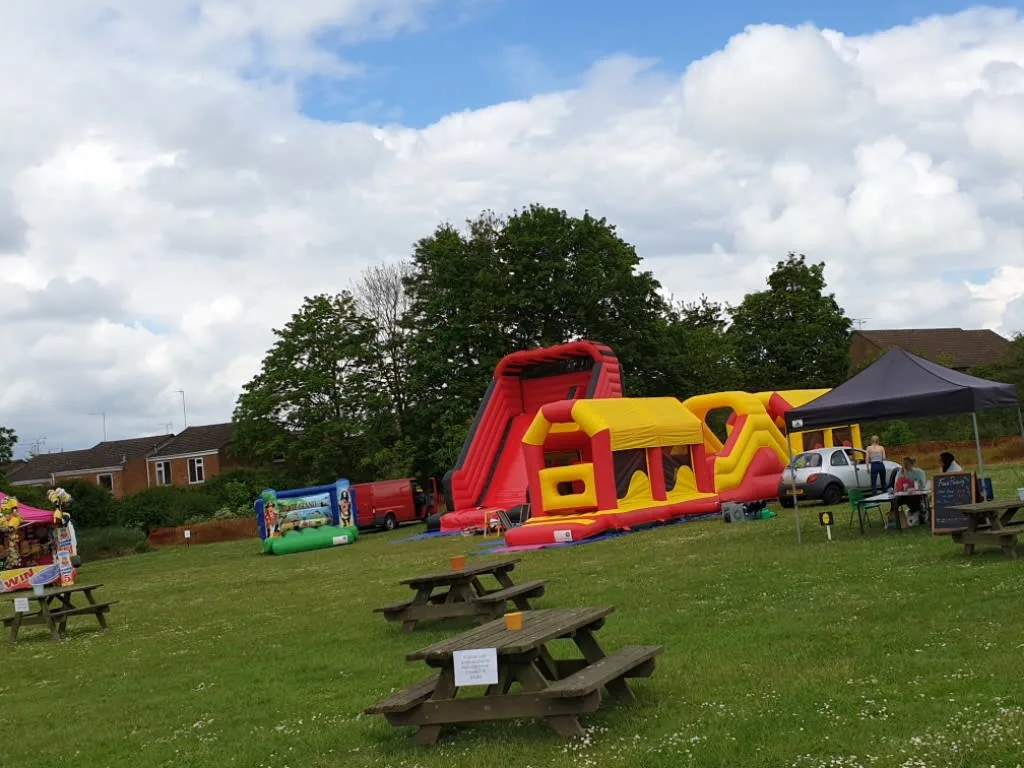Images Top Banana Bouncy Castles