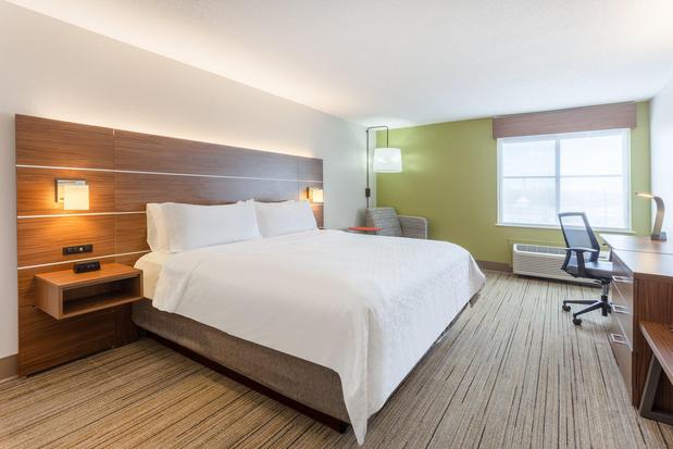 Images Holiday Inn Express & Suites Scottsburg, an IHG Hotel
