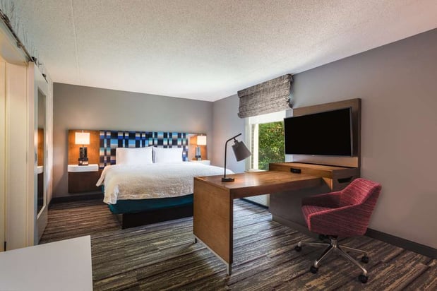 Images Hampton Inn & Suites Herndon-Reston