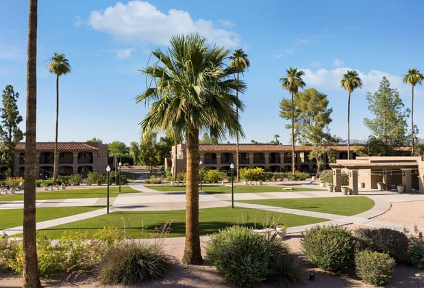 Images Scottsdale Plaza Resort