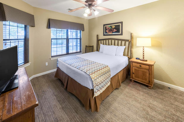 Images Holiday Inn Club Vacations Piney Shores Resort Lake Conroe