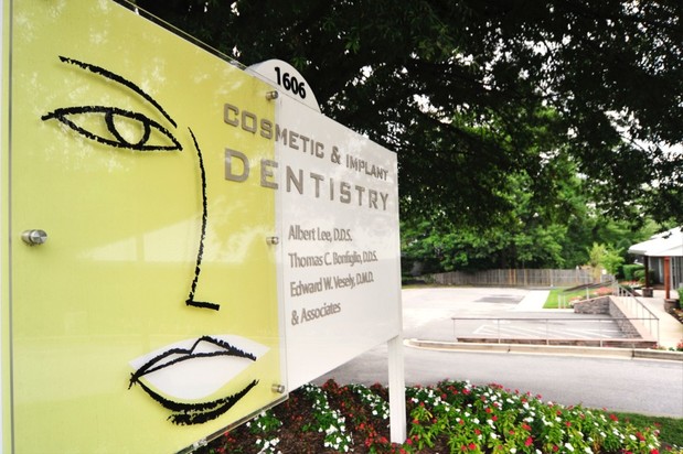 Images Drs. Lee, Bonfiglio, Vesely, & Associates
