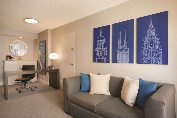 Images Hilton Chicago/Magnificent Mile Suites