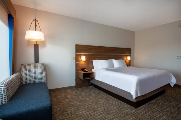 Images Holiday Inn Express & Suites Beloit by IHG