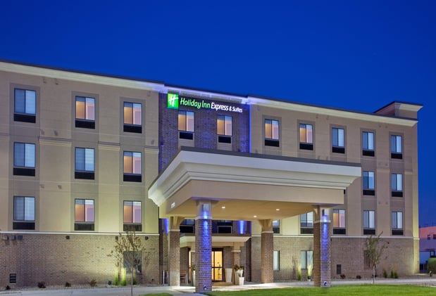 Images Holiday Inn Express & Suites Lincoln Airport by IHG