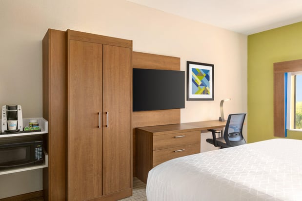 Images Holiday Inn Express & Suites Mission-McAllen Area by IHG