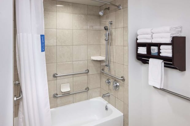 Images Hampton Inn & Suites Oklahoma City-Bricktown