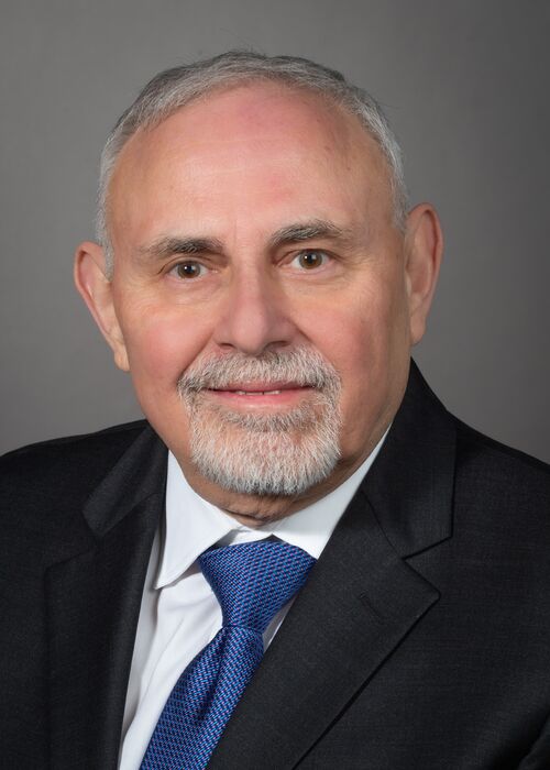 Joseph L Tromba