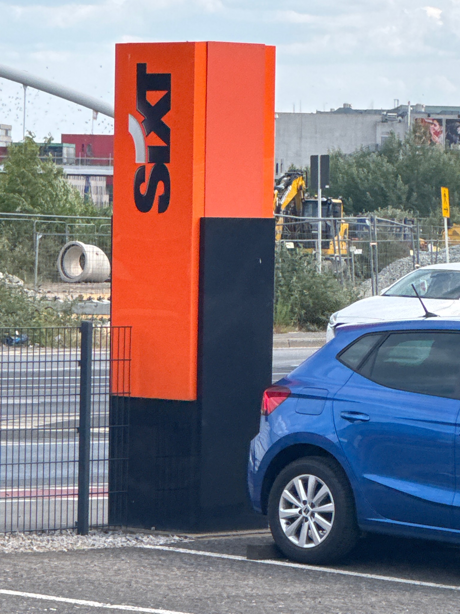 SIXT Autovermietung Neuss, Duesseldorfer Str. 6 in Neuss