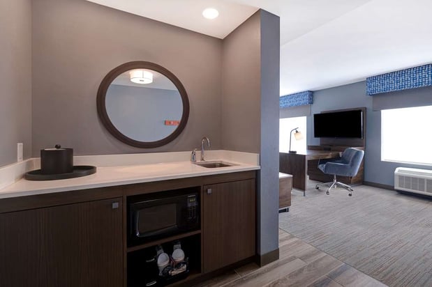 Images Hampton Inn Crown Point