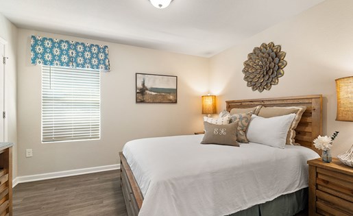 Gorgeous Bedroom at The Village at Hickory Street, Alabama, 36535