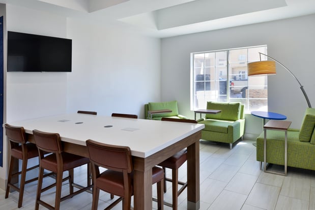Images Holiday Inn Express & Suites Carthage by IHG
