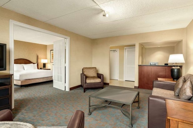 Images DoubleTree by Hilton Somerset Hotel and Conference Center