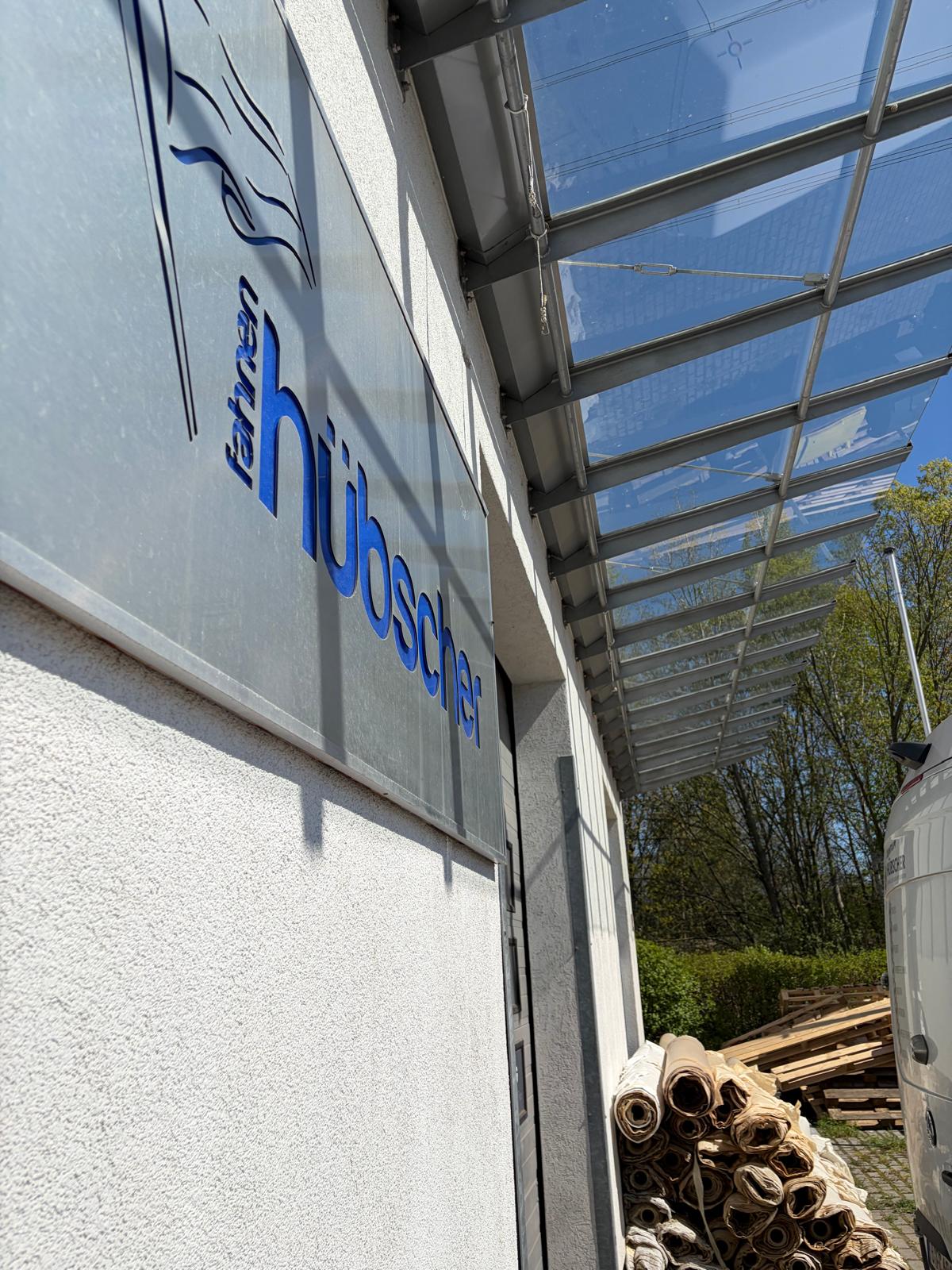 Fahnen-Hübscher Großformatdruck GmbH & Co. KG, Meeraner Str. 13G in Berlin