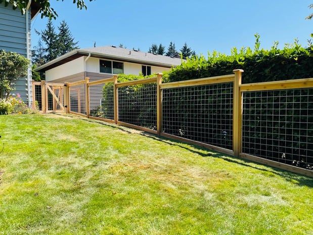 Images Optima Fence and Deck