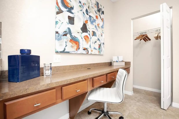 Images Halston Citrus Ridge