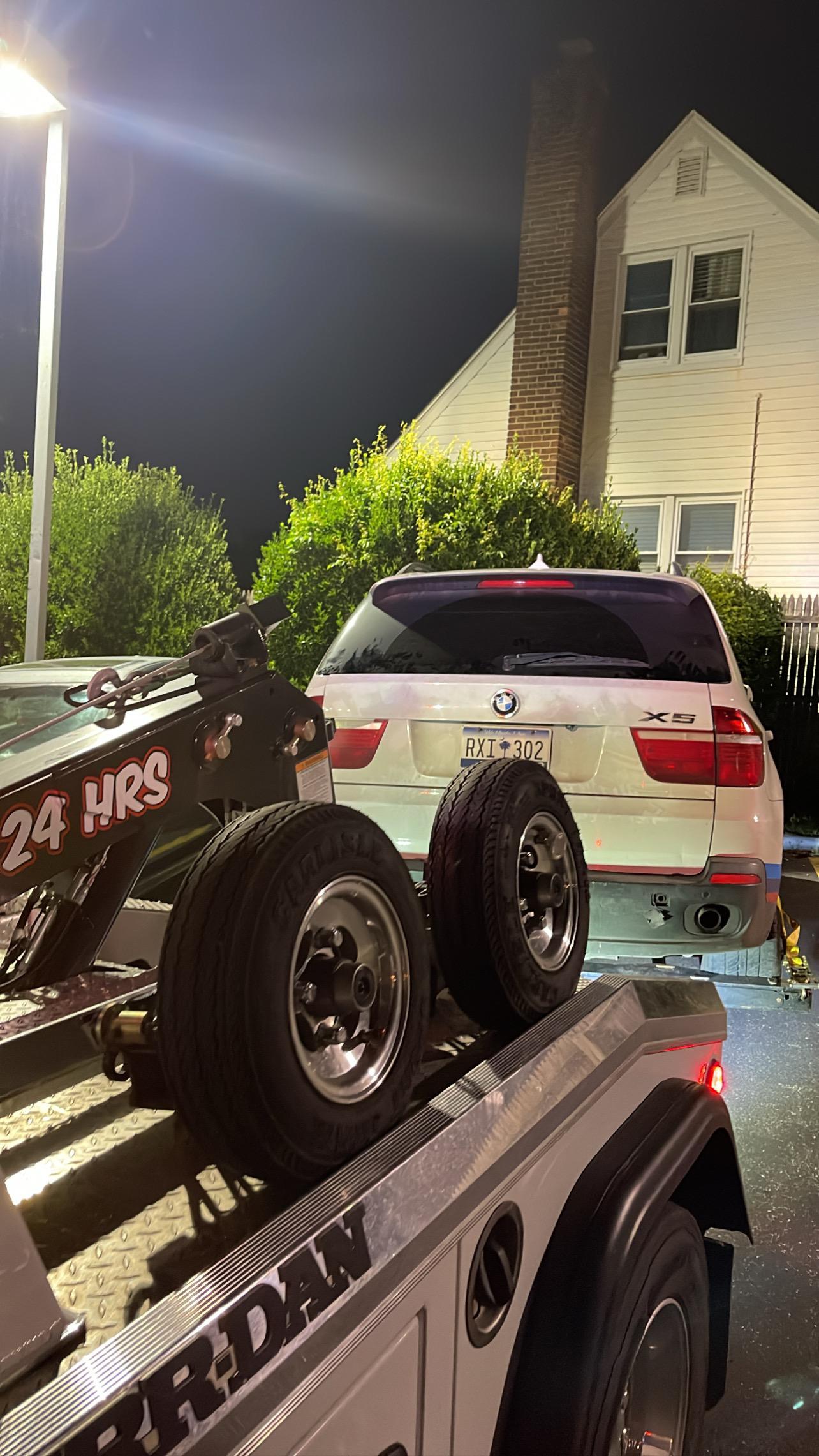 Providing expert car towing and roadside service!