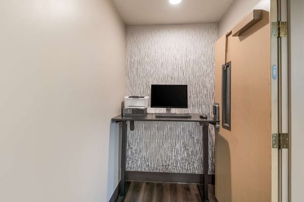 Images SureStay Plus by Best Western SeaTac Airport