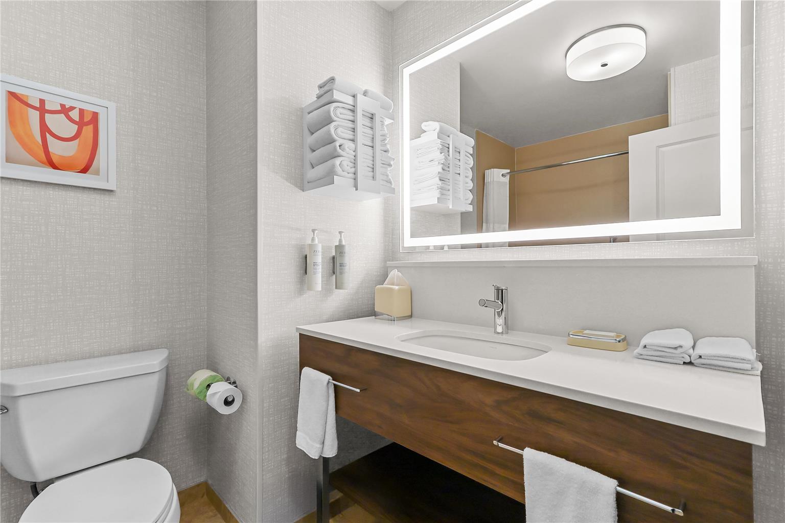 Guest room