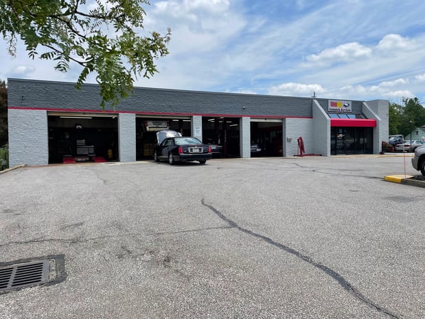 Images Rad Air Complete Car Care and Tire Center - Seven Hills