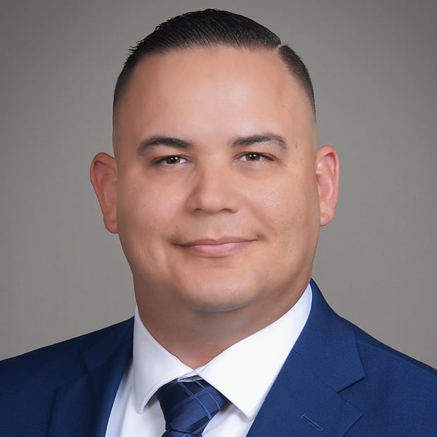 Images Edward Jones - Financial Advisor: Robert Vargas, CRPS™