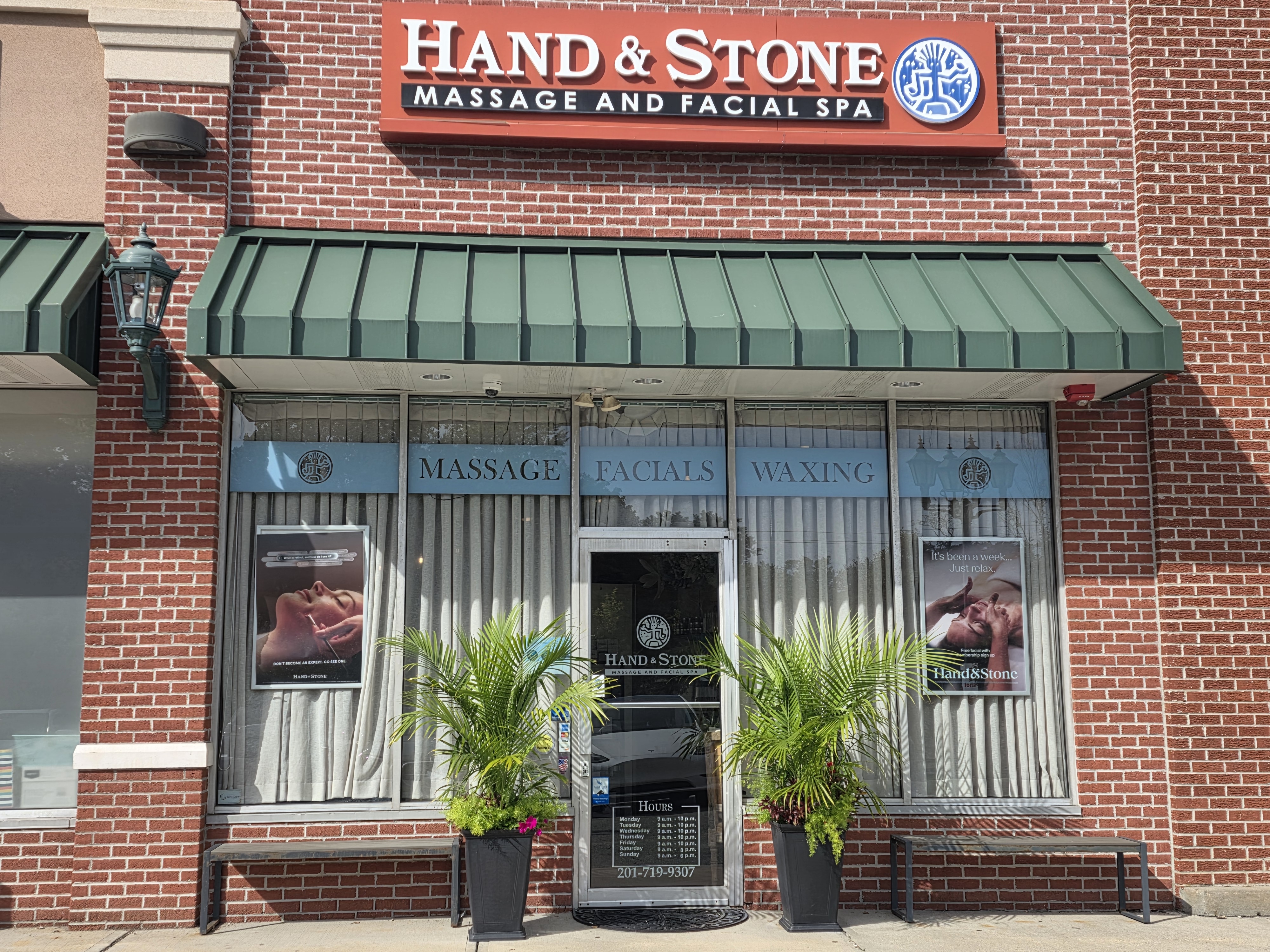 Hand & Stone Massage and Facial Spa