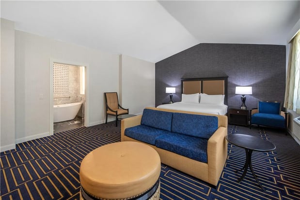 Images Best Western Plus Palm Court Hotel