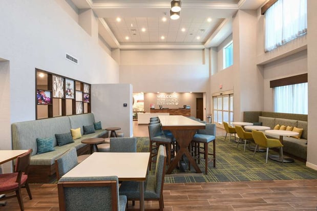 Images Hampton Inn & Suites Cincinnati Liberty Township