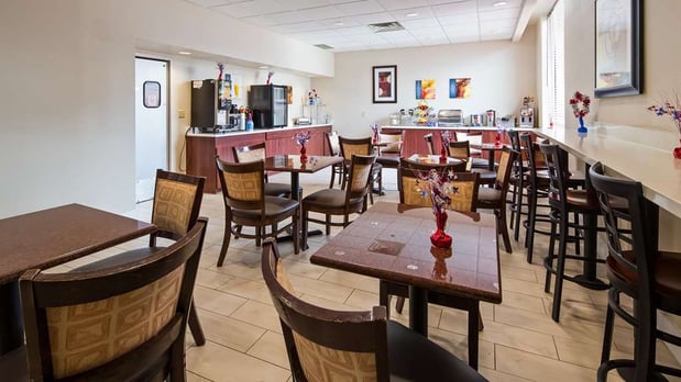 Images Best Western Airport Inn & Suites Cleveland