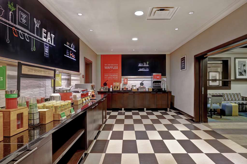 Breakfast Area Hampton Inn by Hilton Toronto Airport Corporate Centre Toronto (416)646-3000