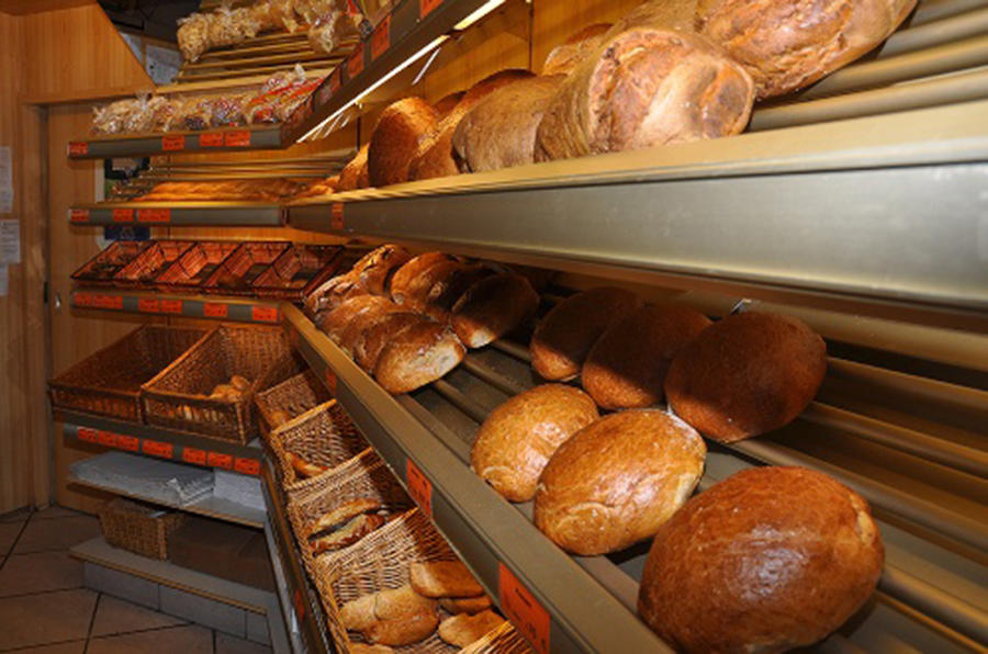 Bild 2 Bäckerei - Café Edinger in Salach