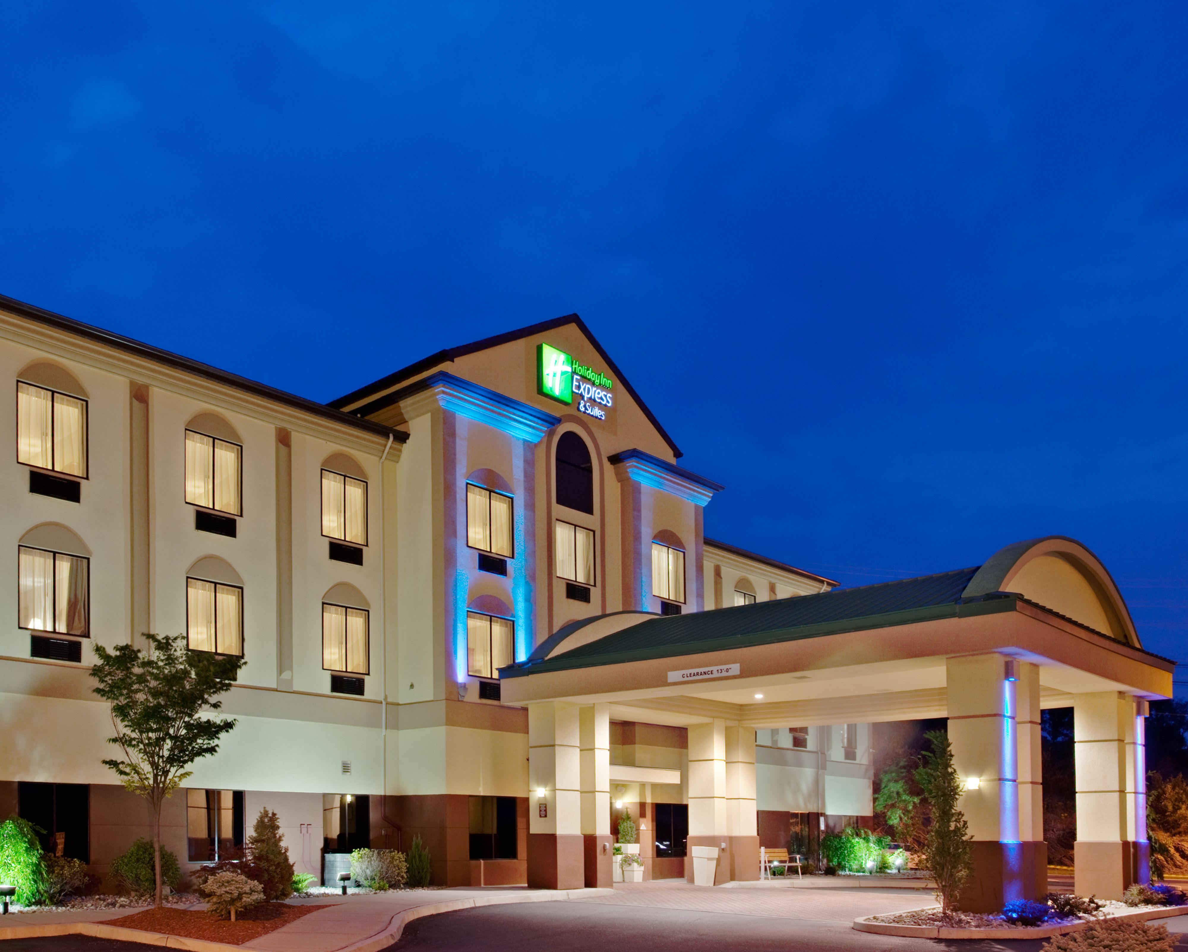 Holiday Inn Express & Suites Newport South in Newport, TN | Whitepages