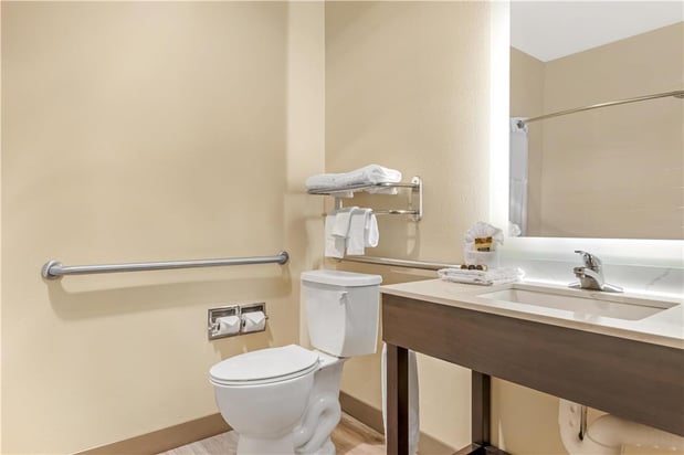 Images Best Western Plus Monica Royale Inn & Suites